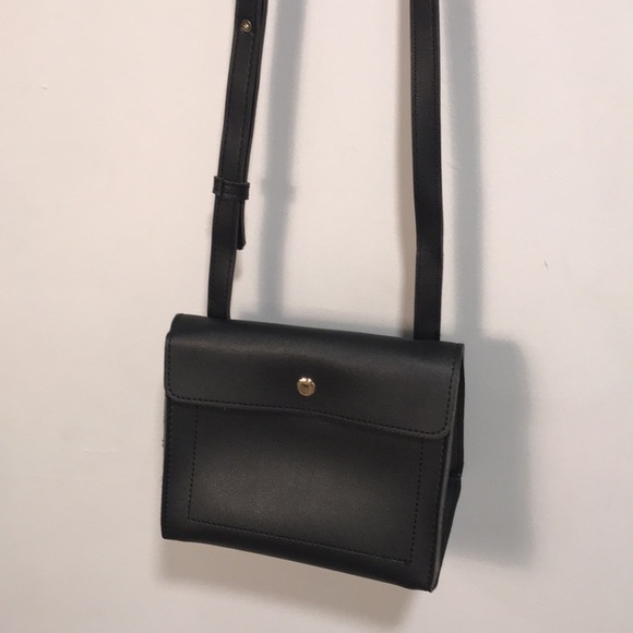 🐝 Vintage Black Triangle Bag - Picture 2 of 8